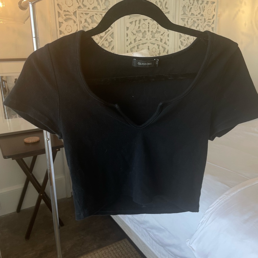 Glasson’s Black Crop Top